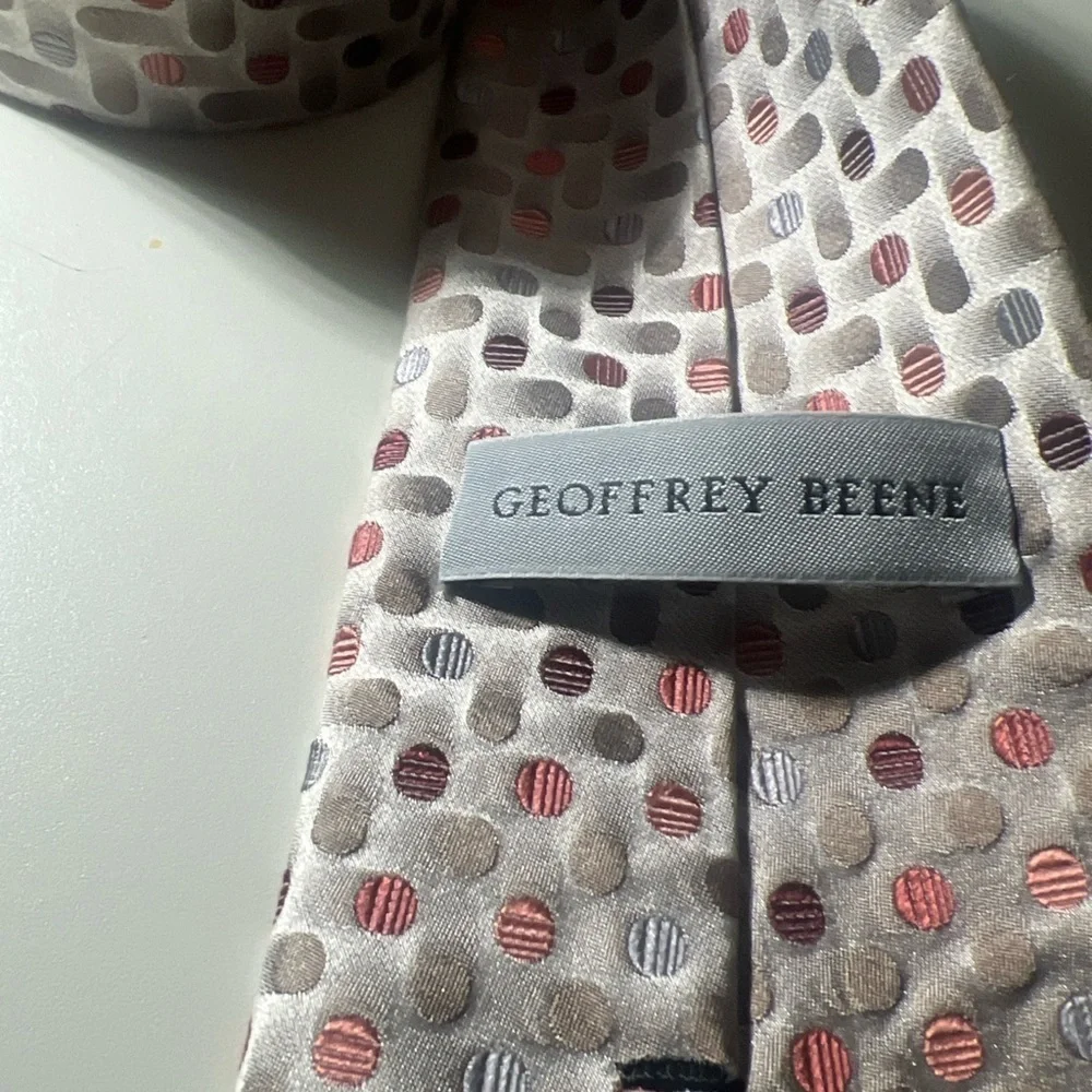 Geoffrey Beene Gray and Red Classic Tie with Polka Dots pastels